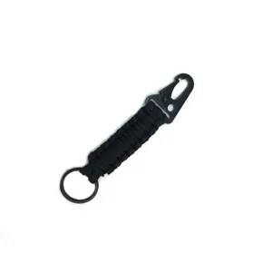 Llavero de supervivencia de paracord de 7 hilos para exteriores con mosquetón negro de metal
