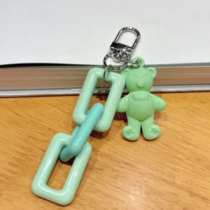 Porte-clés pendentif ours mignon en acrylique DIY, charm de sac chaîne résine et accessoires.