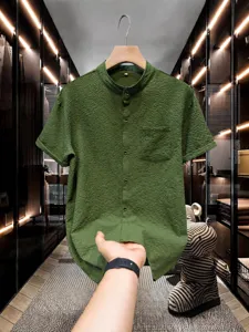 Herren Sommer Casual Kurzarm Hemd Stehkragen Seersucker Textur Polyester Top Mit Brusttasche Bügelfrei Urbane Mode Hemd