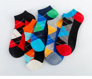 Chaussettes courtes pour hommes avec motif argyle coloré classique, socquettes en coton.