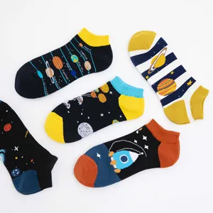 Men's cotton casual short socks, cute space planet and rocket patterns, breathable athletic boat socks.
