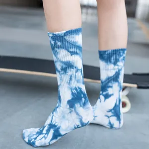 Calzini tie dye a tubo streetwear hip hop blu bianco cotone stile casual per uomo donna