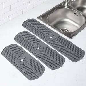 Silikon Wasserhahn Abtropfmatte Detailansicht, flexible Küchenspüle Spritzschutz Matte.