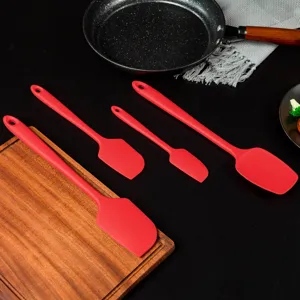 Ensemble de spatules en silicone rouge pour la pâtisserie, grattoir de cuisine de différentes tailles.