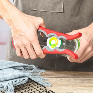Apribottiglie e apriscatole in plastica multifunzionale 4 in 1 per uso in cucina.