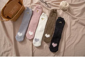 Plüsch Schlafsocken für Damen, dicke Winter Boden Socken mit niedlichen Katzenohren u. Herzen.