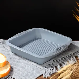 Tortiera quadrata antiaderente in silicone da 9 pollici per cottura in forno.