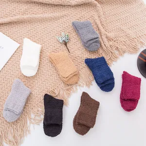 Gemütliche flauschige Korallenfleece Socken Winter warme flauschige Schlafsocken weiche Bodensocken