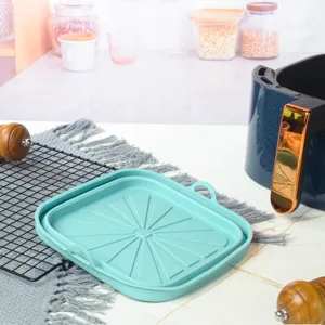 Zusammenklappbare quadratische Silikon-Heissluftfryer-Einsatz Backmatte Kueche
