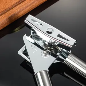 Edelstahl 2-in-1 multifunktionaler manueller Dosenöffner Küchenhelfer mit glattem Drehgriff.