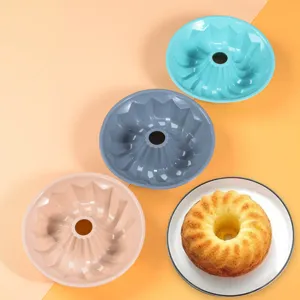 Modern Minimalist Round Spiral Silicone Cake Mold Non Stick Chiffon Baking Pan For Kitchen Pastry Tools