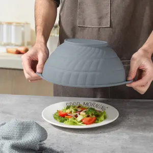 Silicone collapsible salad bowl, portable kitchen folding bowl for food storage and serving.