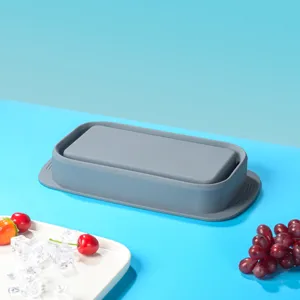 Grand moule a glaons pliable en silicone pour congelation rapide et demoulage facile et net.