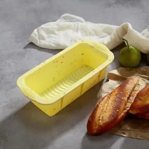 Stampi per pane in silicone rettangolari con punti colorati, teglia flessibile per dolci fai da te.