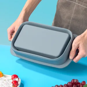 Grand moule à glaçons en silicone pliable pour un démoulage facile et congélation rapide.