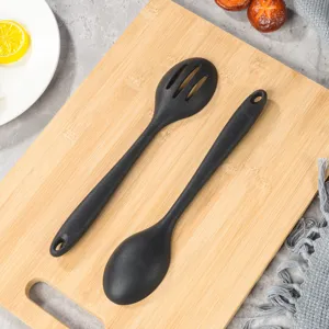Cuillère de Cuisine en Silicone Résistante à la Chaleur Cuillères Écumoirs et à Soupe Monobloc Anti-adhésif Ustensile de Cuisine