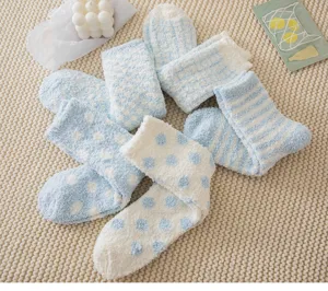 Calcetines de felpa de coral azul de invierno, calcetines de casa cálidos y suaves para mujer.