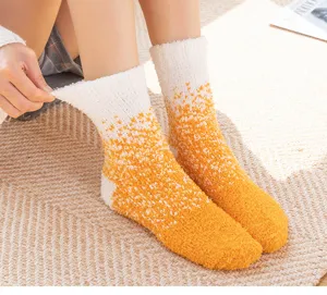 Soft coral fleece gradient mid-tube socks, thick warm winter home sleep socks for daily wear.