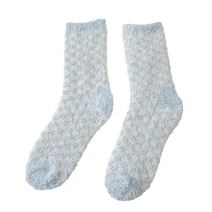 Calcetines de invierno de felpa de coral a cuadros azules y blancos para mujer en casa