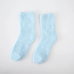 Winter nieuwe koraal fleece effen kleur slaap middenbuis warme sokken voor dames thuis