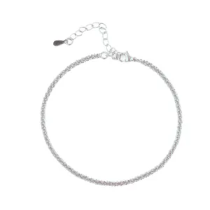 Silver sparkling chain bracelet for women, minimalist shimmering fashion wrist jewelry.