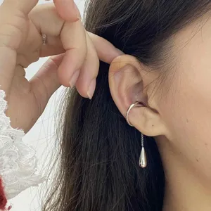 Détail manchette d'oreille chaîne goutte minimaliste, bijoux clip d'oreille en métal sans perçage.