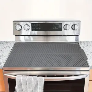 Plaque de protection en silicone pour cuisiniere et tapis resistant a la chaleur pour comptoir