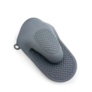 Grey silicone heat resistant pinch mitt for kitchen baking oven anti-scald main view