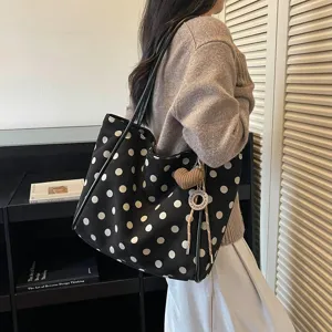 Fashionable polka dot tote bag for women, large capacity casual shoulder bag daily commute.