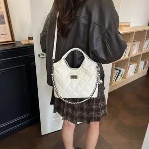Vintage gewatteerde schoudertas voor dames, chique PU lederen tote tas met kettingriem.