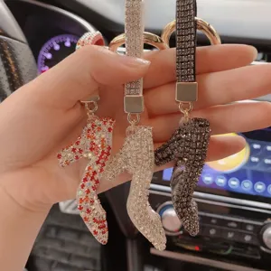 Llavero de tacón alto con diamantes de imitación brillante bolso de coche colgante