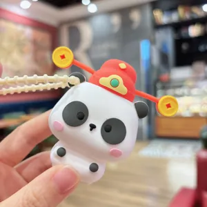 Süßer Panda Glücksgott Quetsch-Schlüsselanhänger, lustiger Stressabbau Glücksbringer für Tasche.