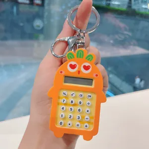 Lindo llavero de calculadora de zanahoria, mini calculadora electrónica portátil para bolso y llaves.
