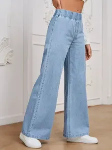 Elastic waist light blue wide-leg jeans casual loose regular thin fabric detail shot