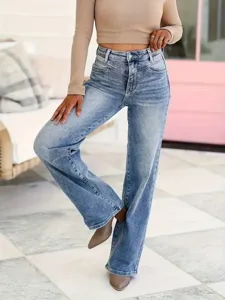 Vue détaillée de jeans droits délavés taille haute pour femmes, vêtement quotidien