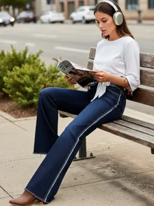 Jeans donna alta strada larghi sfrangiati gamba larga pantaloni casual moda denim blu.