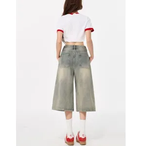 Vintage loose wide leg denim capri jeans for women, retro washed cropped trousers stylish.