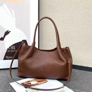 Classic genuine leather shoulder bag for women, stylish large capacity tote and casual handbag.