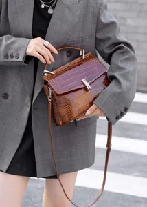Brown crocodile pattern women's handbag stylish top-handle shoulder crossbody bag
