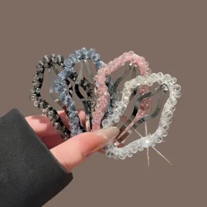 Sparkling crystal hair clips for women, sweet style rhinestone cloud hair accessories daily wear.