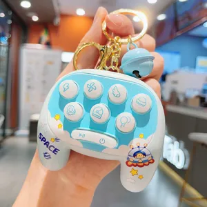 Niedlicher Weltraum Gamecontroller Schlüsselanhänger mit Glocke, ideale Taschen Deko.