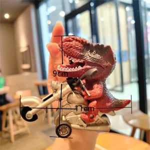 Schattige cartoon dinosaurussen motorfiets sleutelhanger en speelgoed, gedetailleerd.