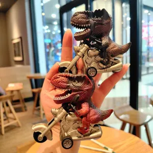 Gedetailleerd overzicht van schattige cartoon dinosaurus motor sleutelhanger, prachtig model.