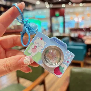 Leuke cartoon camera sleutelhanger met licht en geluid, mini vintage tas hanger cadeau.