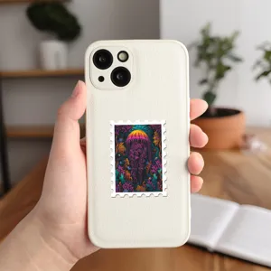 Custodia per telefono in pelle bianca con adesivo colorato con timbro di medusa neon per stile unico.