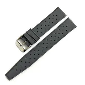 Correa de reloj deportiva impermeable de silicona universal con orificios y hebilla.