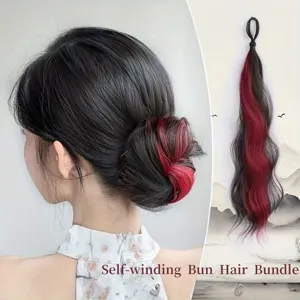 Synthetische haarbroodje extensie met gekleurde lokken, eenvoudig haarstuk voor snelle styling.