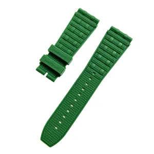 Correa de reloj de goma verde vista detallada, banda de repuesto de silicona texturizada.