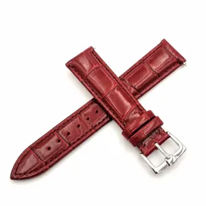Correa de reloj de cuero genuino brillante en color burdeos con cierre rápido y hebilla.