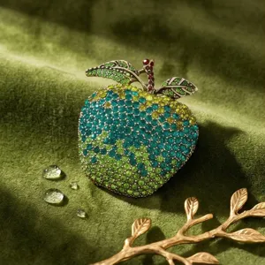 Elegant rhinestone apple brooch luxury gradient green crystal pin women fashion jewelry